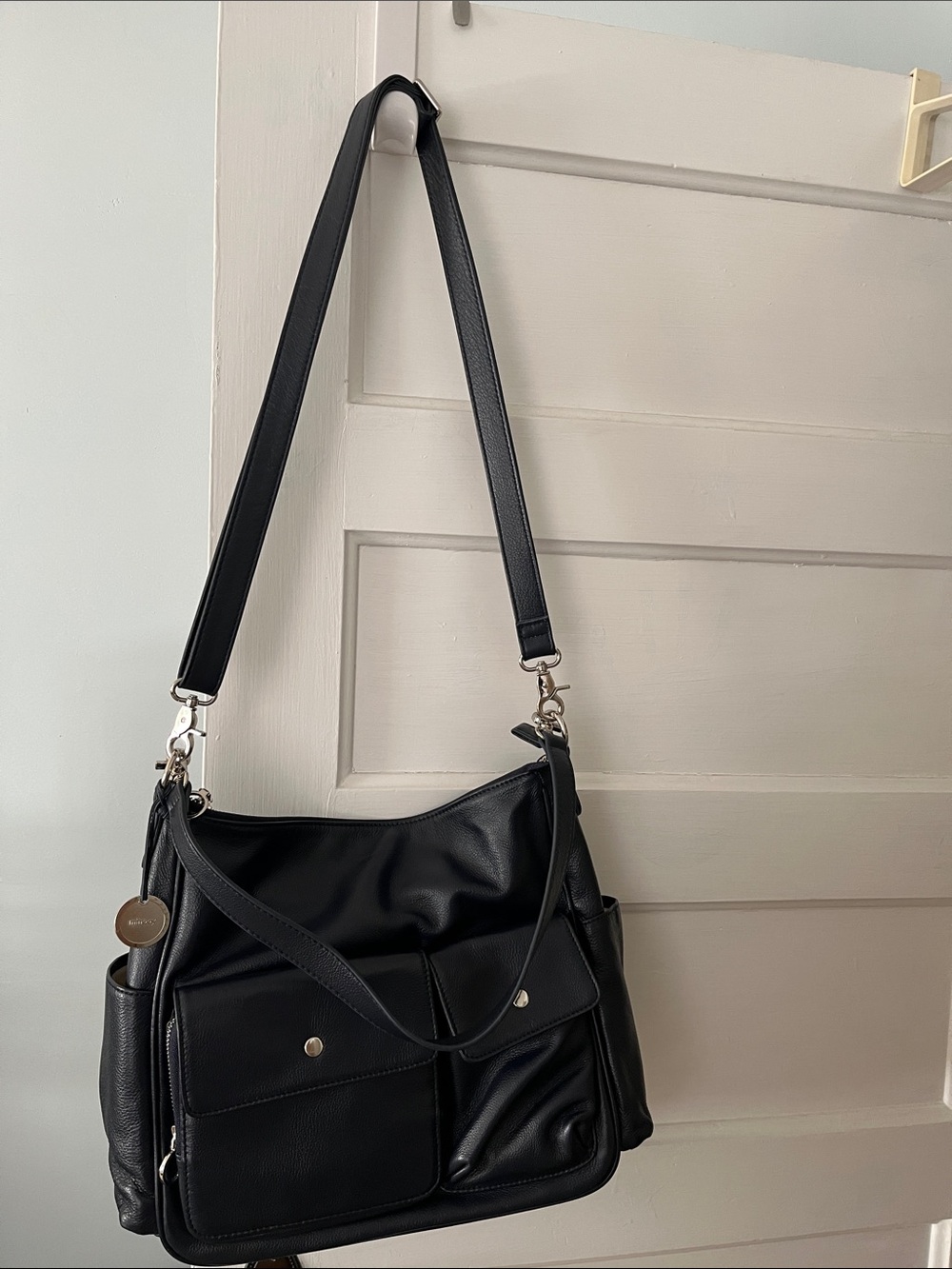 Classic Minooy Navy Leather Shoulder Bag with Front Pockets